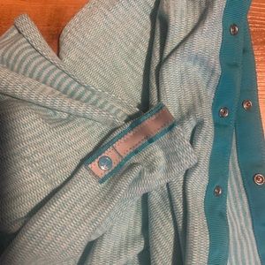 Lululemon blue stripe vinyasa button scarf